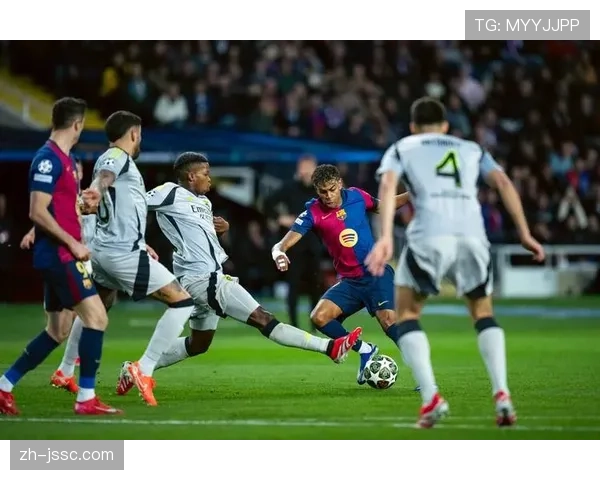 西甲中下游球队面对巴萨时普遍采用5-4-1防守阵型